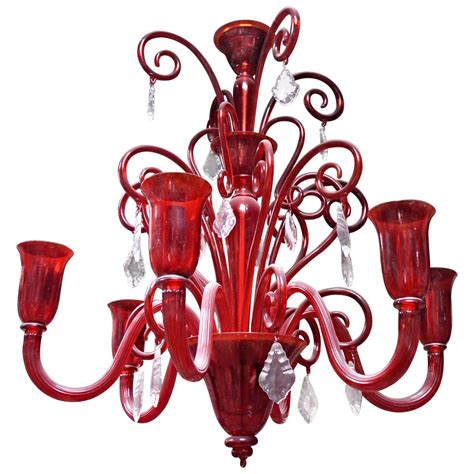 lampadario colore rosso fendi